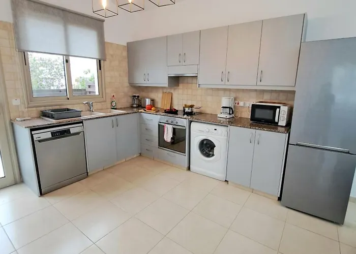 Villa Serenity Pearl At The Sea Protaras