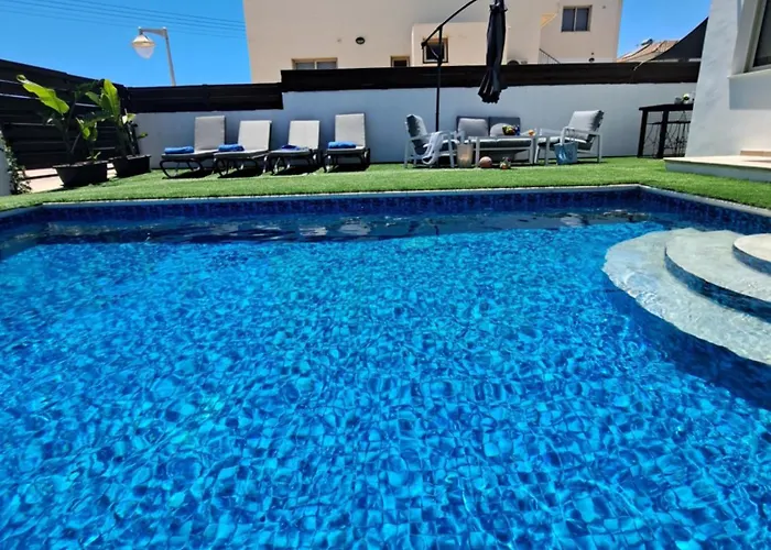 Villa Serenity Pearl At The Sea Protaras