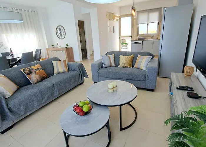 Villa Serenity Pearl At The Sea *