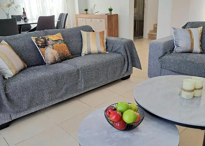 Villa Serenity Pearl At The Sea Protaras