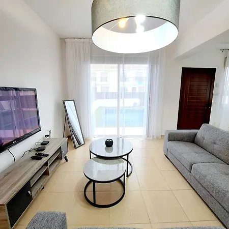 Villa Gray Pearl At The Sea *