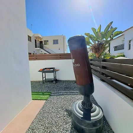 Serenity Pearl At The Sea Protarász