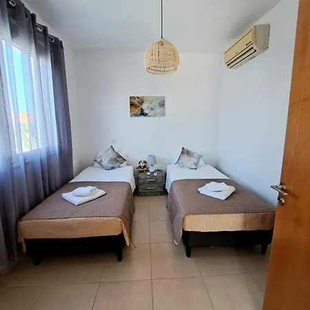 Serenity Pearl At The Sea